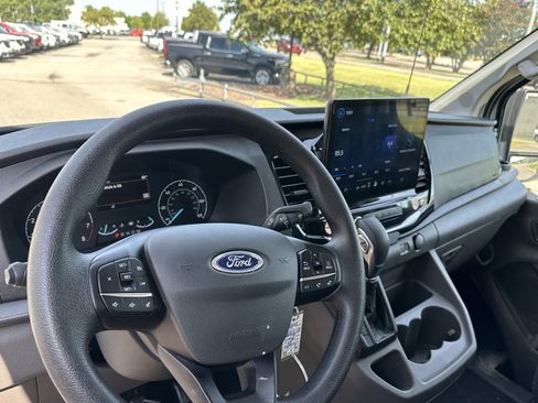 Used 2024 Ford Transit 350 XLT RWD image 18