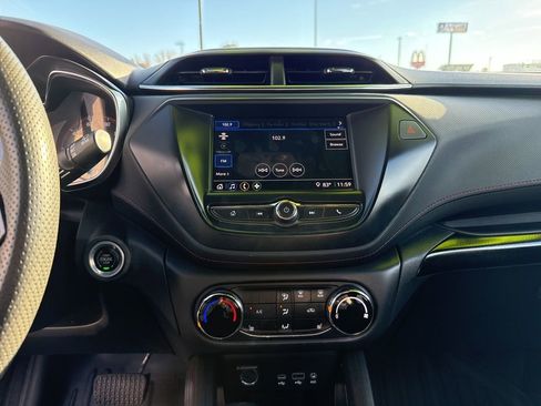 Used 2022 Chevrolet TrailBlazer RS image 19