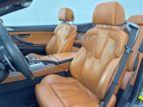 Used 2017 BMW M6 Convertible image 39