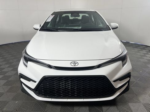 Used 2024 Toyota Corolla SE w/ SE Premium Package FWD image 10