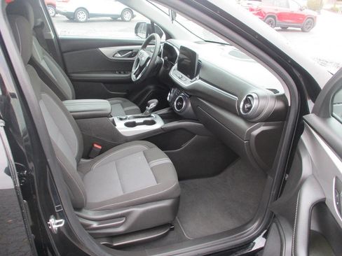 Used 2023 Chevrolet Blazer LT image 13