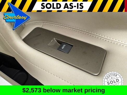Used 2013 Lincoln MKX AWD image 13