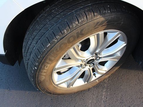 Used 2023 Ford Edge Titanium w/ Equipment Group 301A AWD/4WD image 8