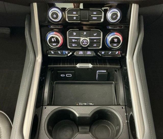 Used 2022 GMC Yukon Denali RWD image 19