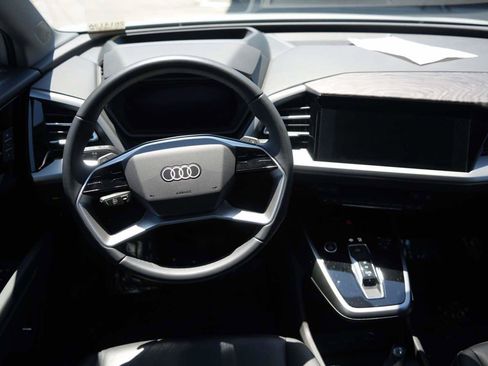 Used 2022 Audi Q4 e-tron Prestige AWD/4WD image 7