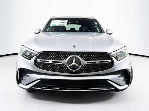 New 2025 Mercedes-Benz GLC 350e 4MATIC image 2
