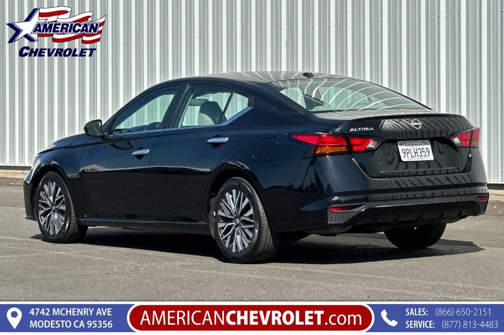 Used 2025 Nissan Altima 2.5 SV FWD image 6