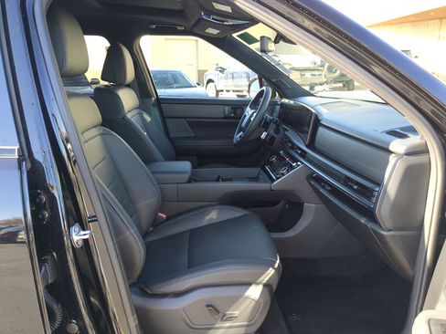 Certified 2025 Hyundai Santa Fe Calligraphy image 35