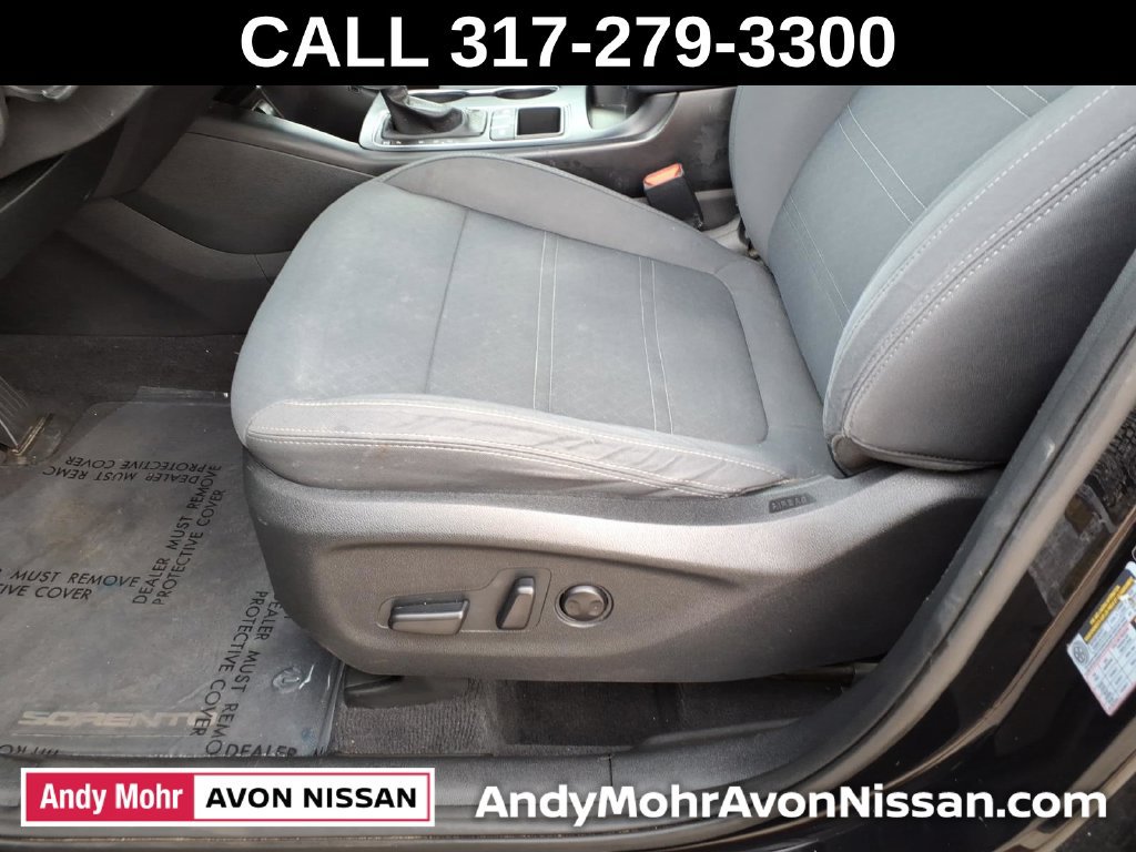 Used 2017 Kia Sorento FWD w/ LX Convenience Package image 19