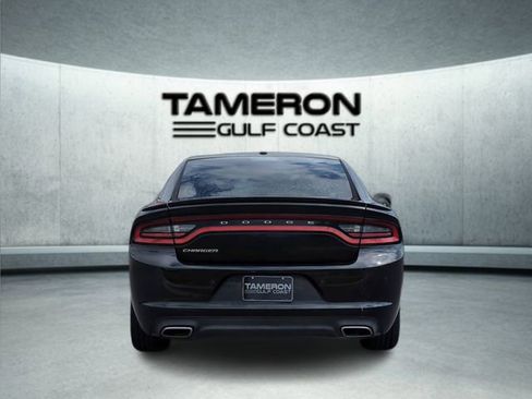 Used 2015 Dodge Charger SE w/ Sport Appearance Group RWD image 4