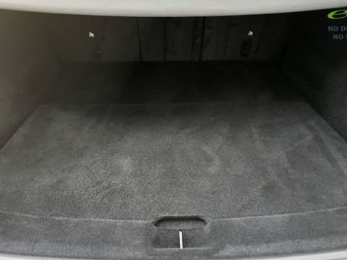 Used 2026 Tesla Model Y AWD image 30