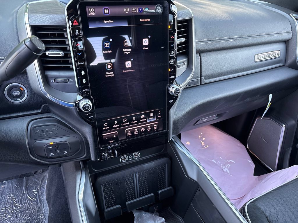 New 2025 RAM 3500 Laramie AWD/4WD image 22