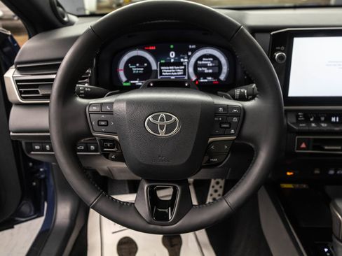 Used 2025 Toyota Camry XSE w/ Premium Plus Package AWD/4WD image 25