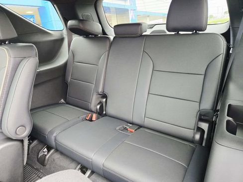 New 2026 Chevrolet Traverse High Country w/ LPO, Floor Liner Package AWD/4WD image 11