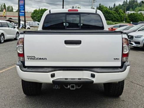 Used 2015 Toyota Tacoma 4x4 Double Cab w/ TRD Sport Package image 6