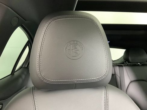 New 2026 Alfa Romeo Stelvio Sprint w/ Convenience Package AWD/4WD image 33