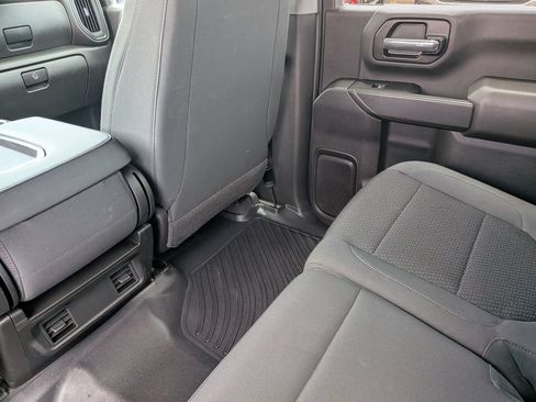 Used 2022 Chevrolet Silverado 2500 Custom w/ Custom Value Package AWD/4WD image 32