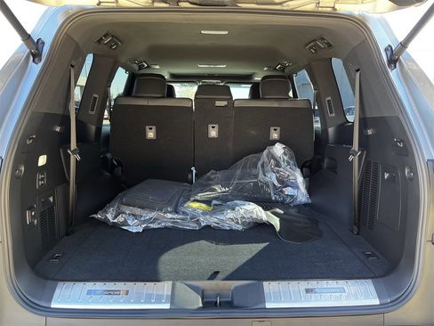 Used 2024 Lexus LX 600 F Sport image 28