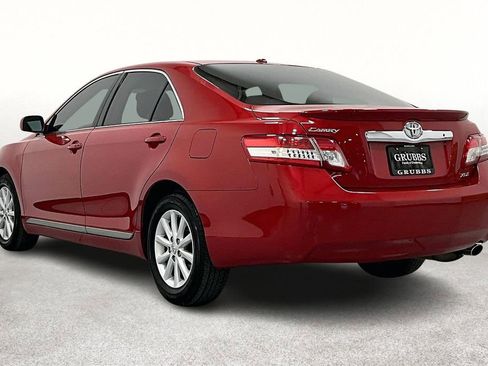 Used 2011 Toyota Camry XLE w/ XLE Extra-Value Pkg #2 image 15