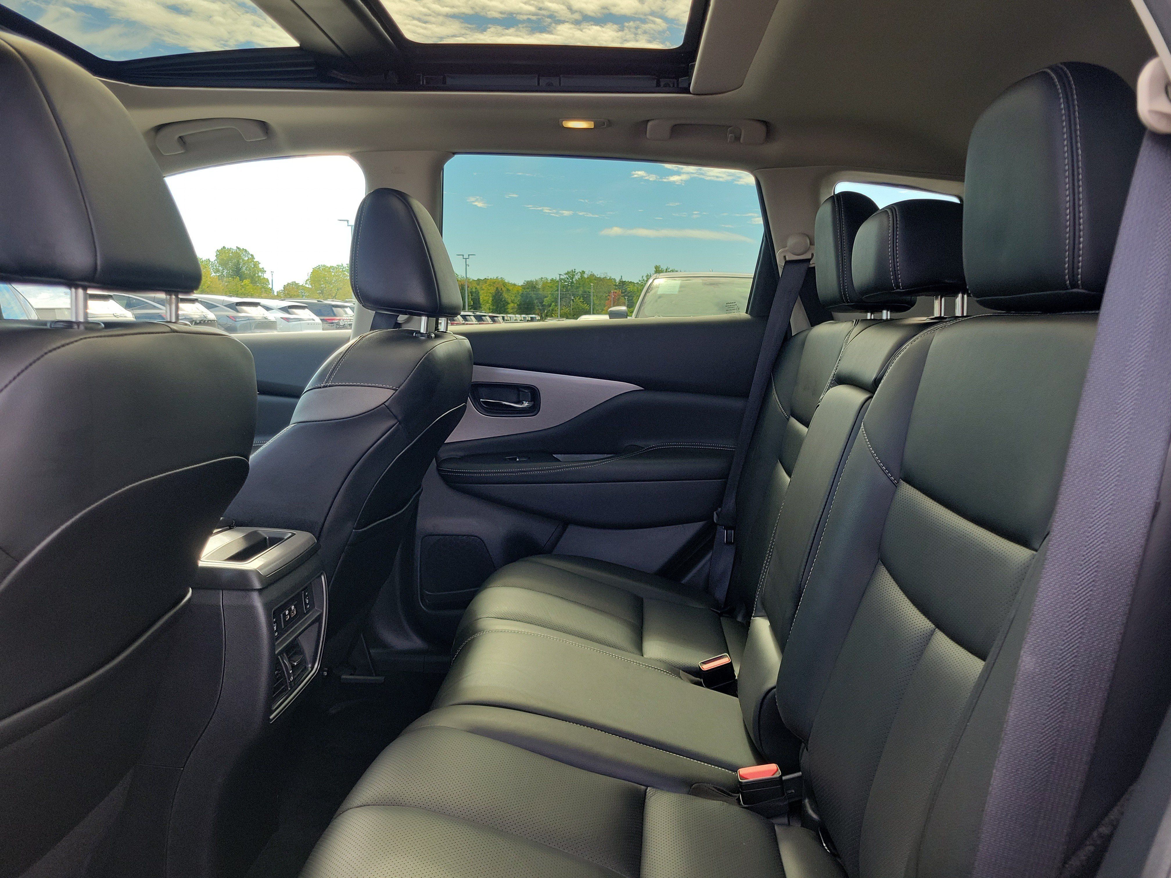 Certified 2024 Nissan Murano SL AWD/4WD image 11