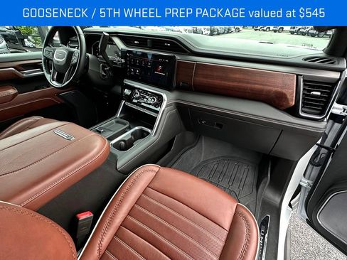 Certified 2024 GMC Sierra 3500 Denali Ultimate AWD/4WD image 14