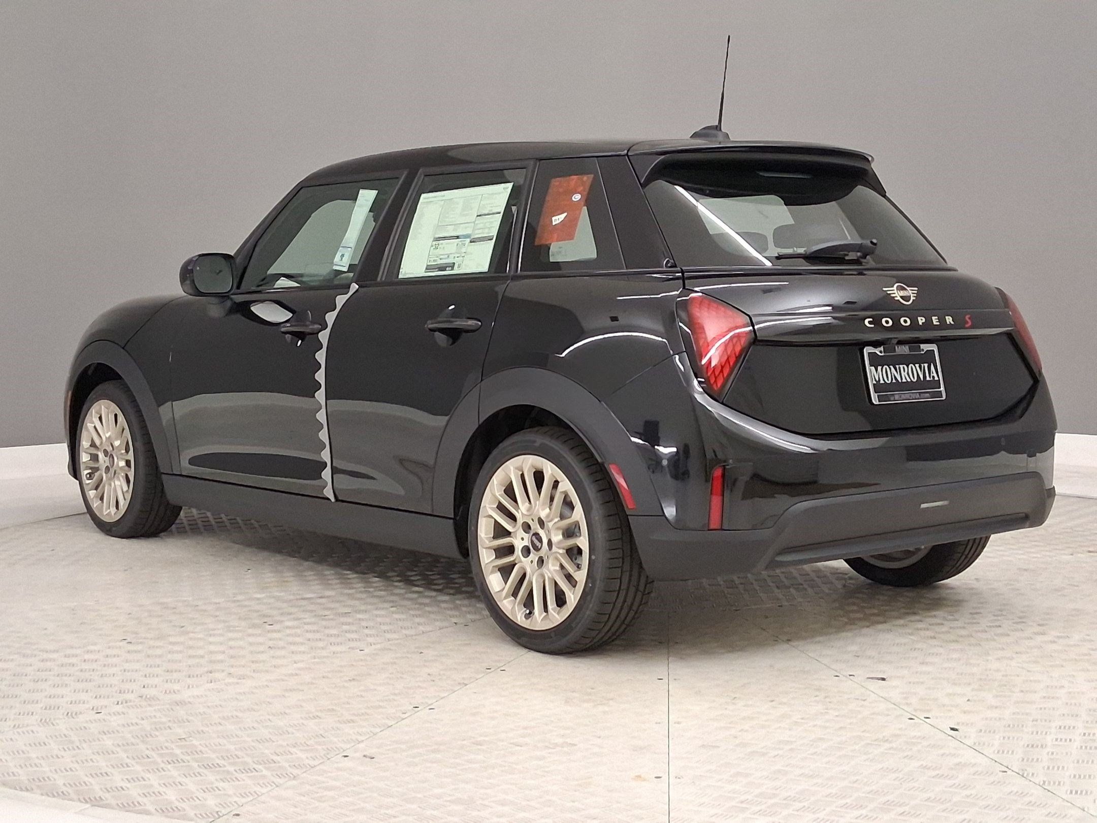 New 2026 MINI Cooper S FWD image 3