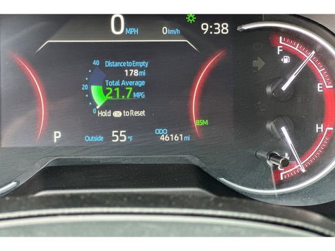 Certified 2024 Toyota RAV4 XLE image 31