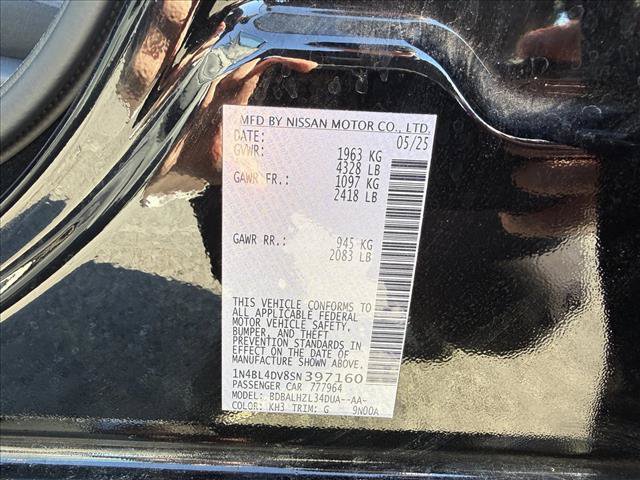 Used 2025 Nissan Altima 2.5 SV FWD image 27