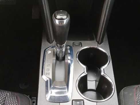 Used 2017 Chevrolet Equinox LS image 13