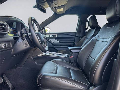 Used 2020 Ford Explorer ST w/ Premium Technology Package AWD/4WD image 10
