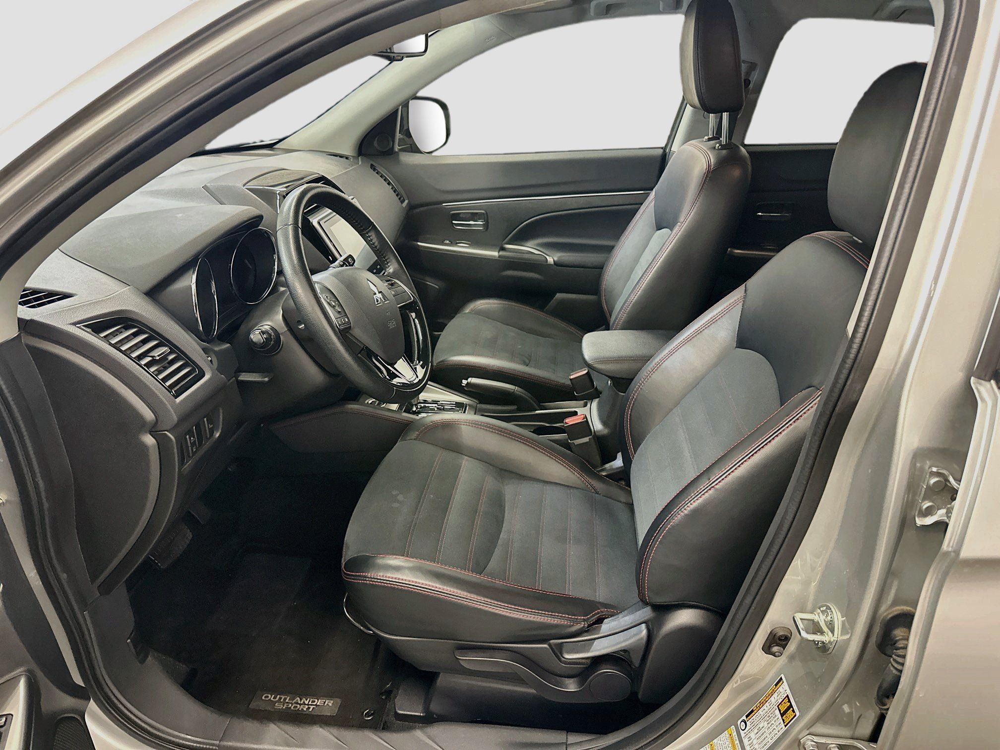 Used 2024 Mitsubishi Outlander Sport AWD image 13