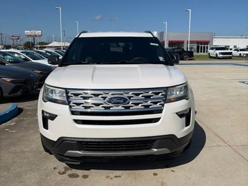 Used 2019 Ford Explorer XLT w/ Equipment Group 201A FWD image 1