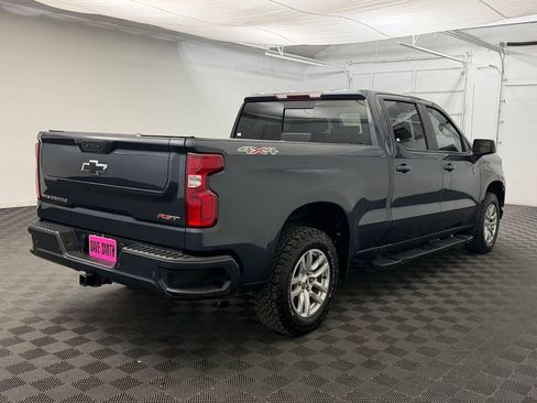Used 2022 Chevrolet Silverado 1500 RST w/ Convenience Package II AWD/4WD image 9