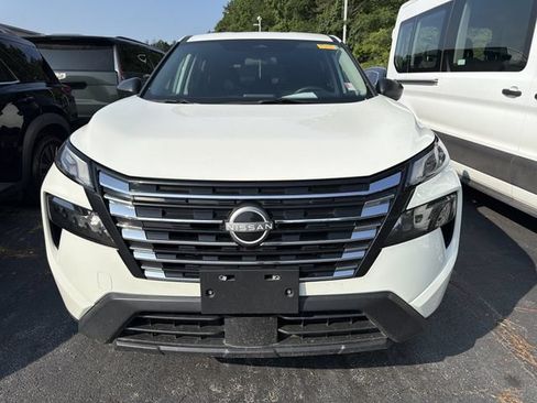 Certified 2024 Nissan Rogue S AWD/4WD image 2