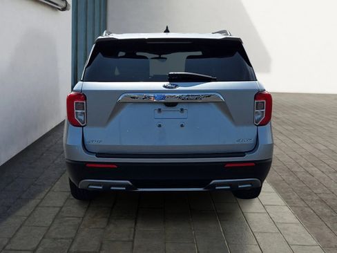 Certified 2023 Ford Explorer XLT w/ Equipment Group 202A AWD/4WD image 4