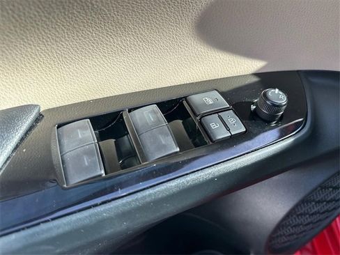 Used 2019 Toyota Prius Limited image 14