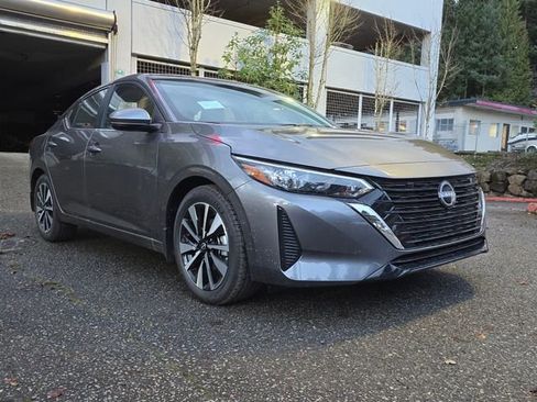 Used 2025 Nissan Sentra SV w/ SV Premium Package image 7