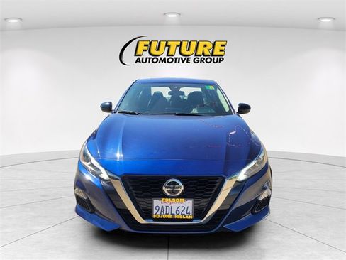 Used 2022 Nissan Altima 2.5 SR image 2