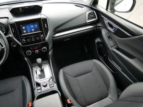 Used 2023 Subaru Forester Premium AWD/4WD image 11