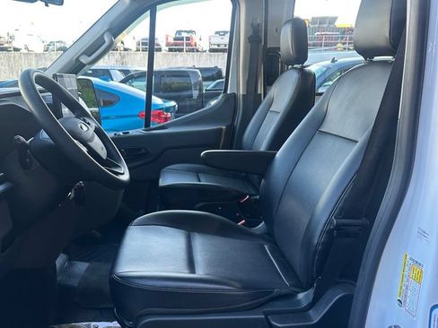Used 2023 Ford E-Transit Medium Roof RWD image 12