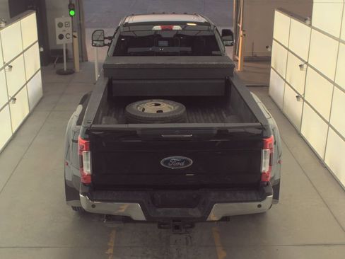 Used 2017 Ford F350 Lariat w/ Chrome Package image 6