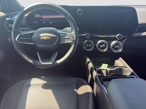 Used 2024 Chevrolet Blazer EV LT AWD/4WD image 15
