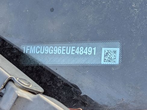 Used 2014 Ford Escape SE w/ Equipment Group 201A image 9