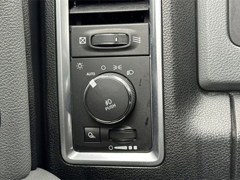 Used 2017 RAM 1500 Big Horn image 39