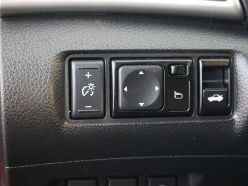 Used 2017 Nissan Sentra SV w/ Style Package image 26