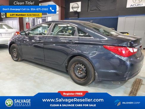 Used 2012 Hyundai Sonata GLS FWD image 3