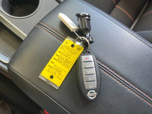 Used 2022 Nissan Altima 2.5 SR w/ Midnight Edition Package FWD image 31