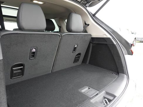 New 2026 Acura MDX SH-AWD image 28