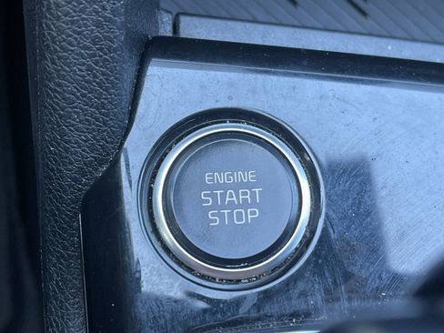 Used 2023 Kia Sportage EX image 25