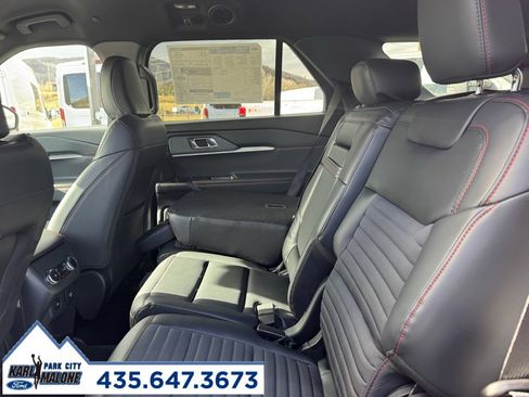 New 2026 Ford Explorer ST-Line w/ ST-Line Street Pack image 18
